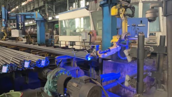 动标牌整理, 工业机器人节拍, 精整区降本增效, 标牌焊接机器人, 棒材自动化